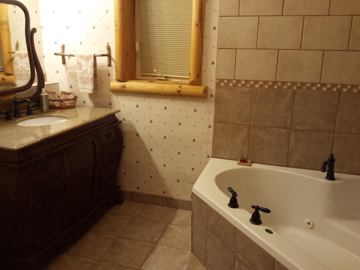Bed and Breakfast Sunlit Oasis Notom Екстер'єр фото